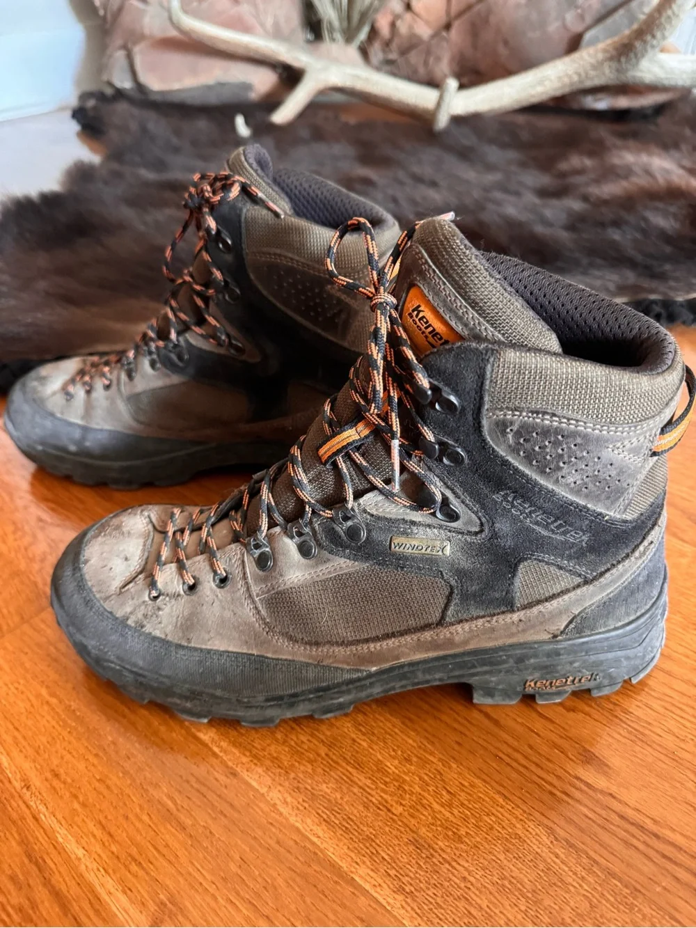 Kenetrek Men's Corrie II High-Top Hiking Boots - Durable Outdoor Footwear